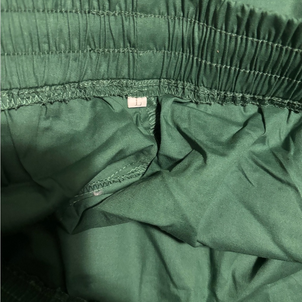 Green and Gold Embroidered Men's Dashiki Set - Picture 11 of 11